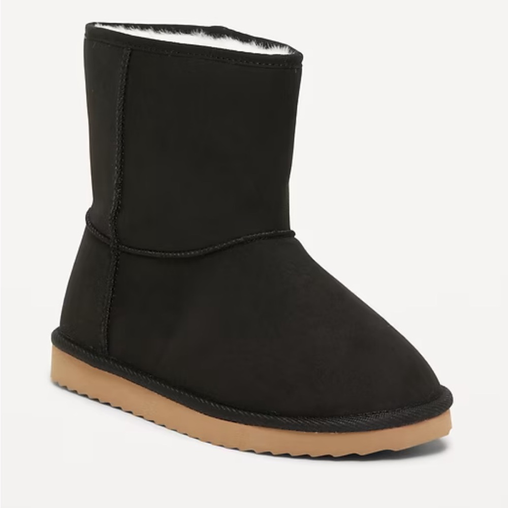 NWT KID Faux Fur Boots sz 7